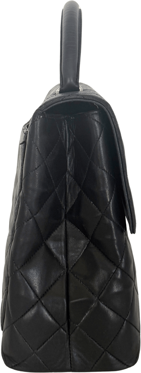 Chanel Chanel Matelasse Top Handle Handbag Black / acceptable Zwart