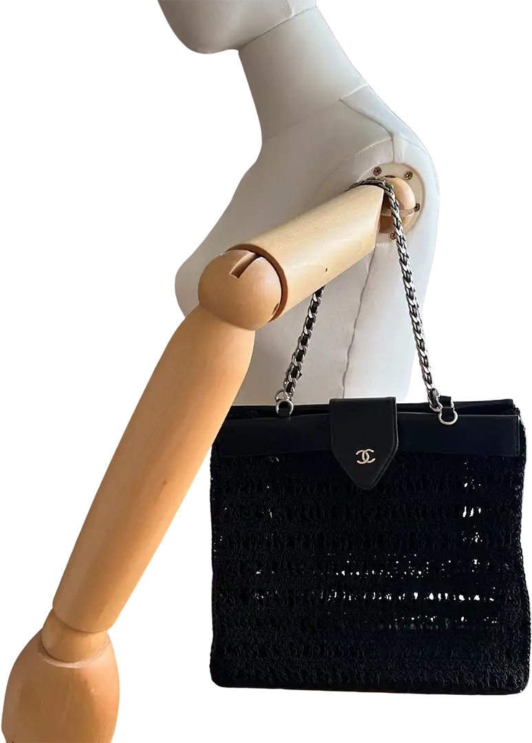 Chanel Chanel Vintage Supermodel Crochet Bag CC Logo / very good Zwart