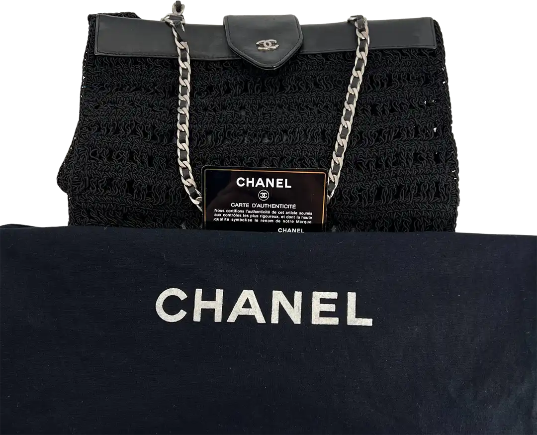 Chanel Chanel Vintage Supermodel Crochet Bag CC Logo / very good Zwart