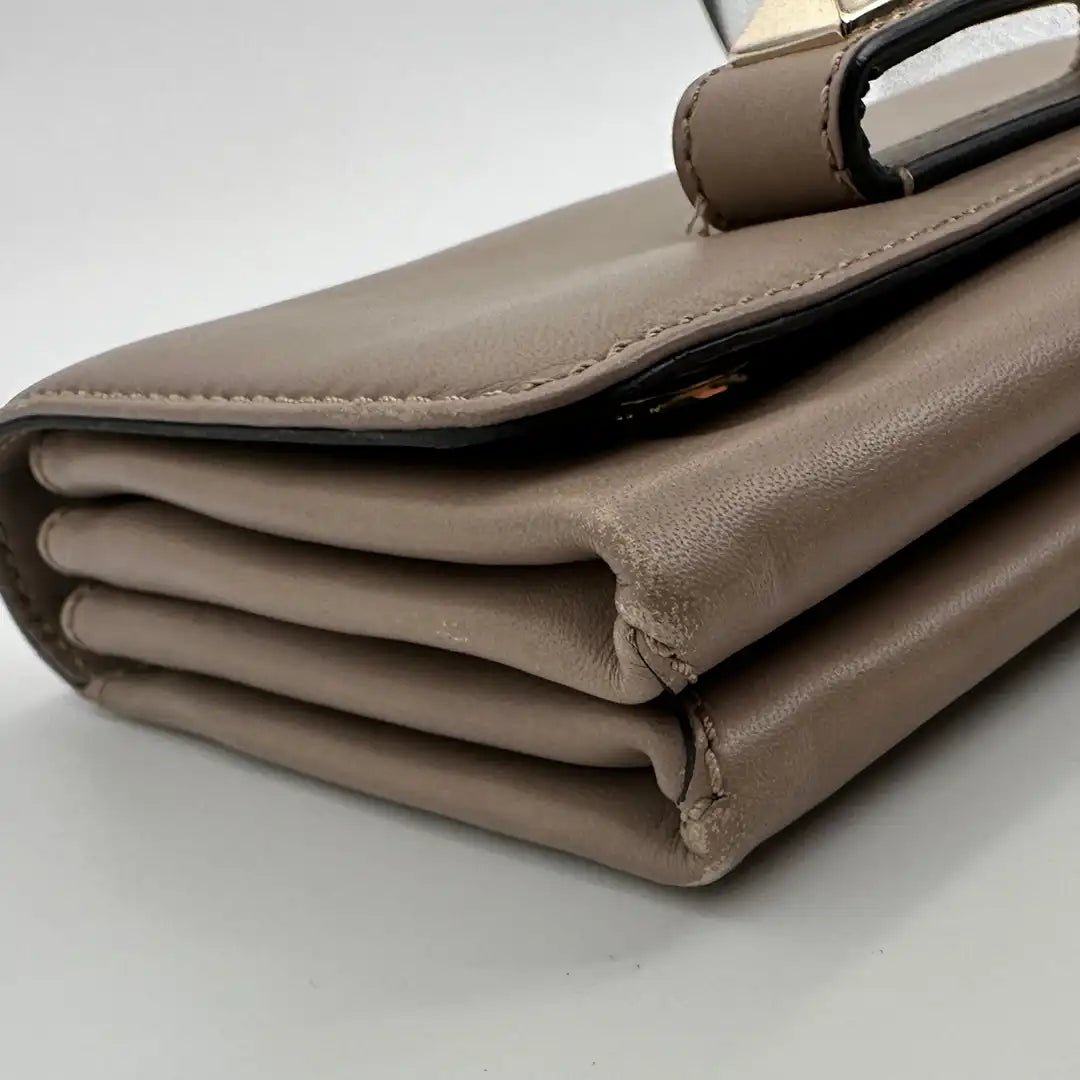Valentino Valentino Garavani Nappa Va Va Voom Clutch / Shoulder Bag Poudre / good Beige