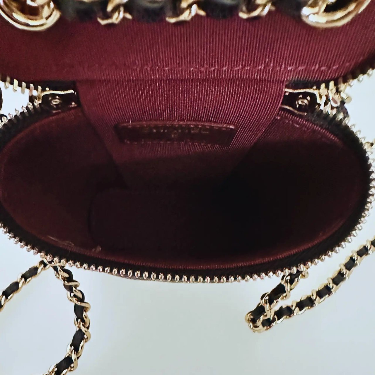 Chanel Chanel Vertical Coco Beauty Vanity Case small Kaviarleder Fullset / ungetragen Zwart