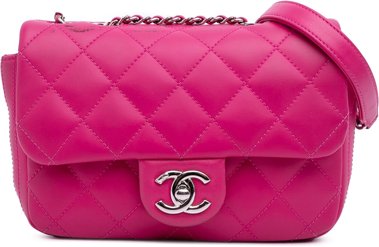 Chanel Paris Seoul Small Rubber Coco Rain Flap Roze