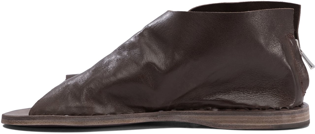 Officine Generale "Itaca" Sandals Bruin