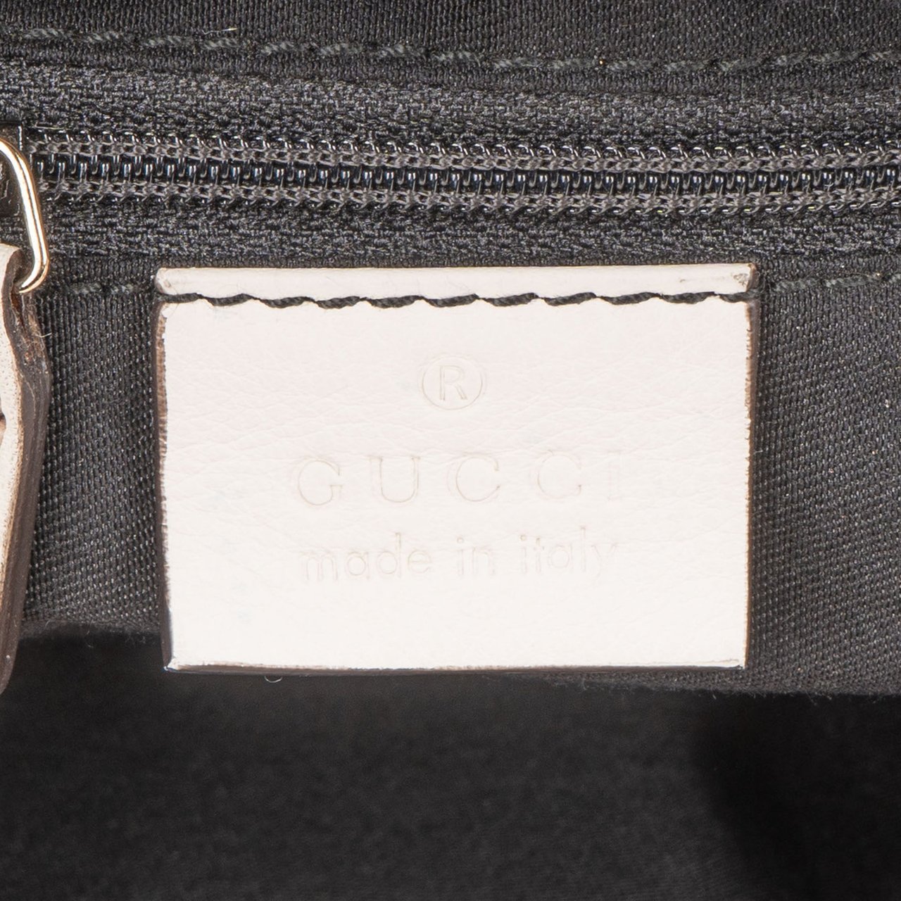 Gucci Gucci Classic White Leather Abbey Handbag Divers