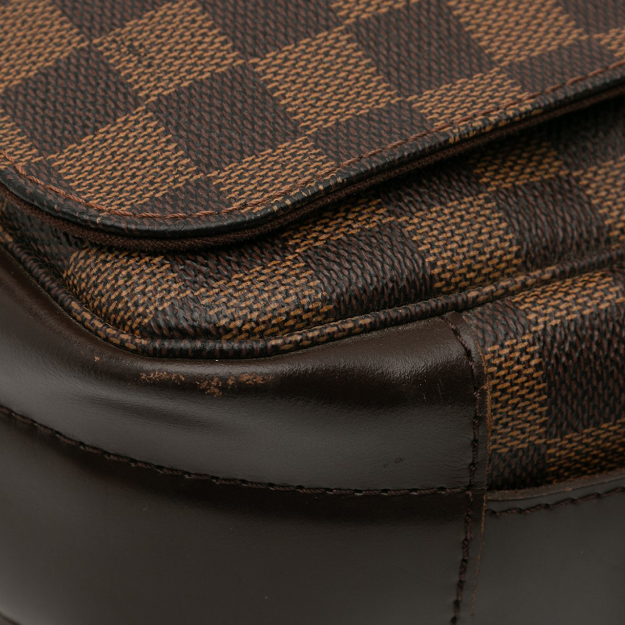 Louis Vuitton Damier Ebene Bastille Bruin