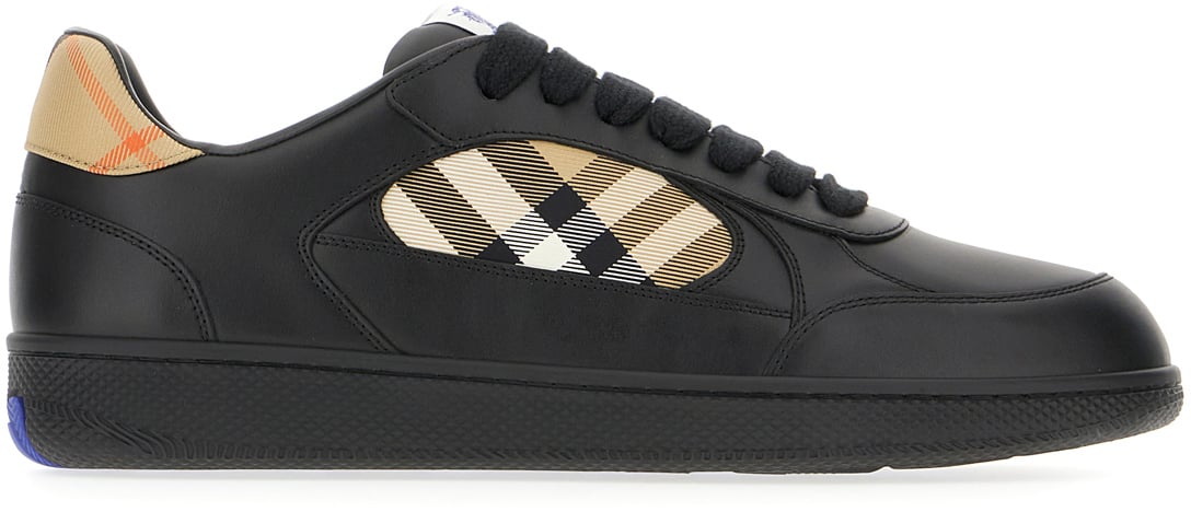 Burberry Burberry Black leather Terrence sneakers Zwart