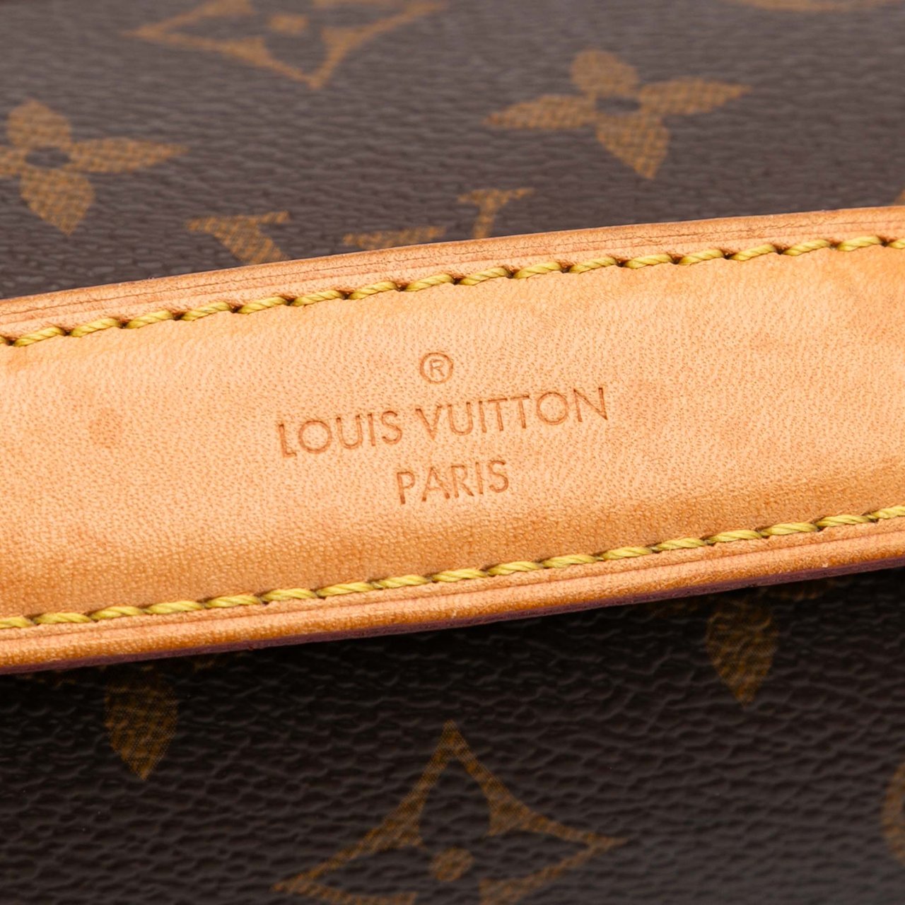 Louis Vuitton Monogram Pochette Metis Bruin