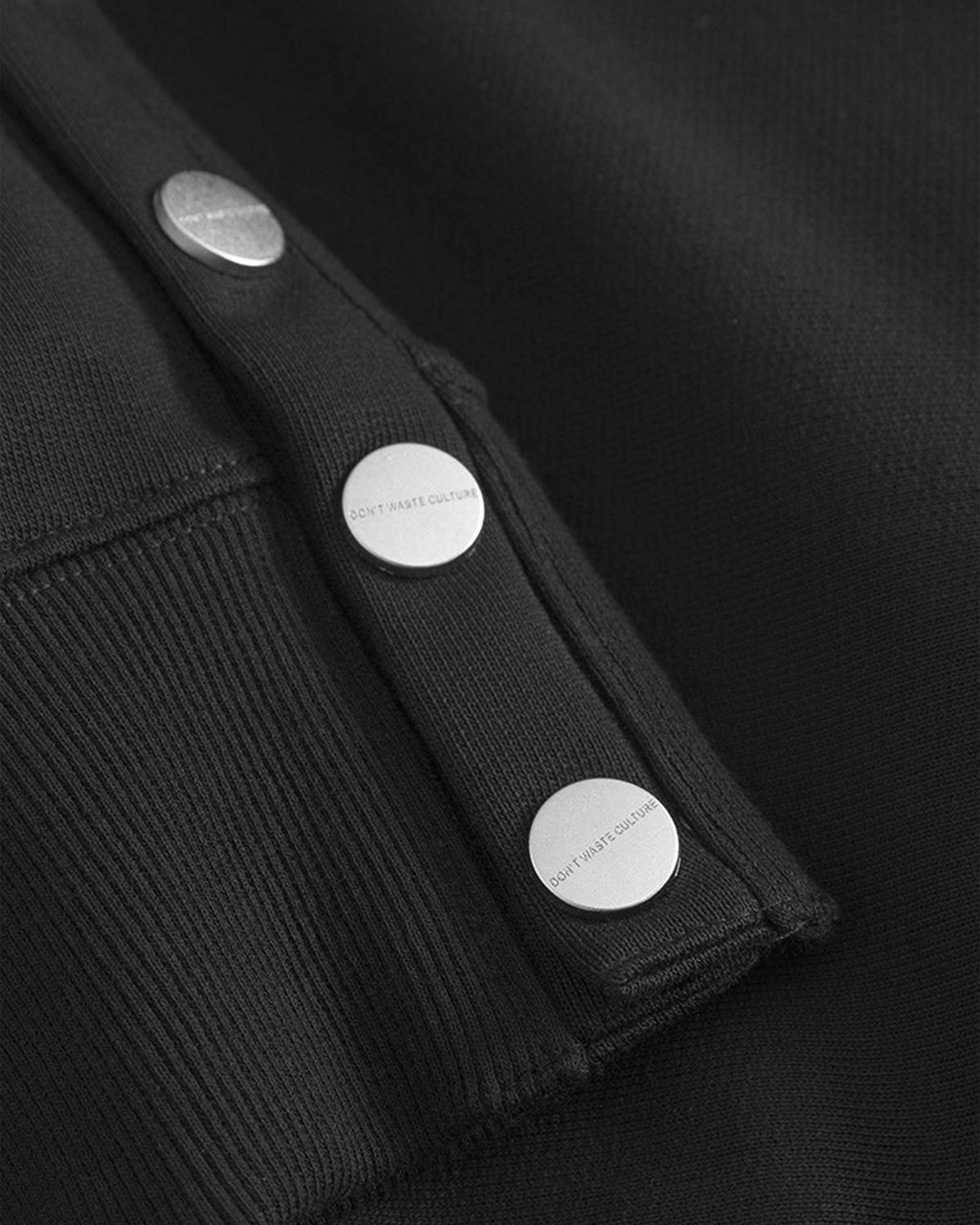 Don't Waste Culture Dravon Hoodie Zwart