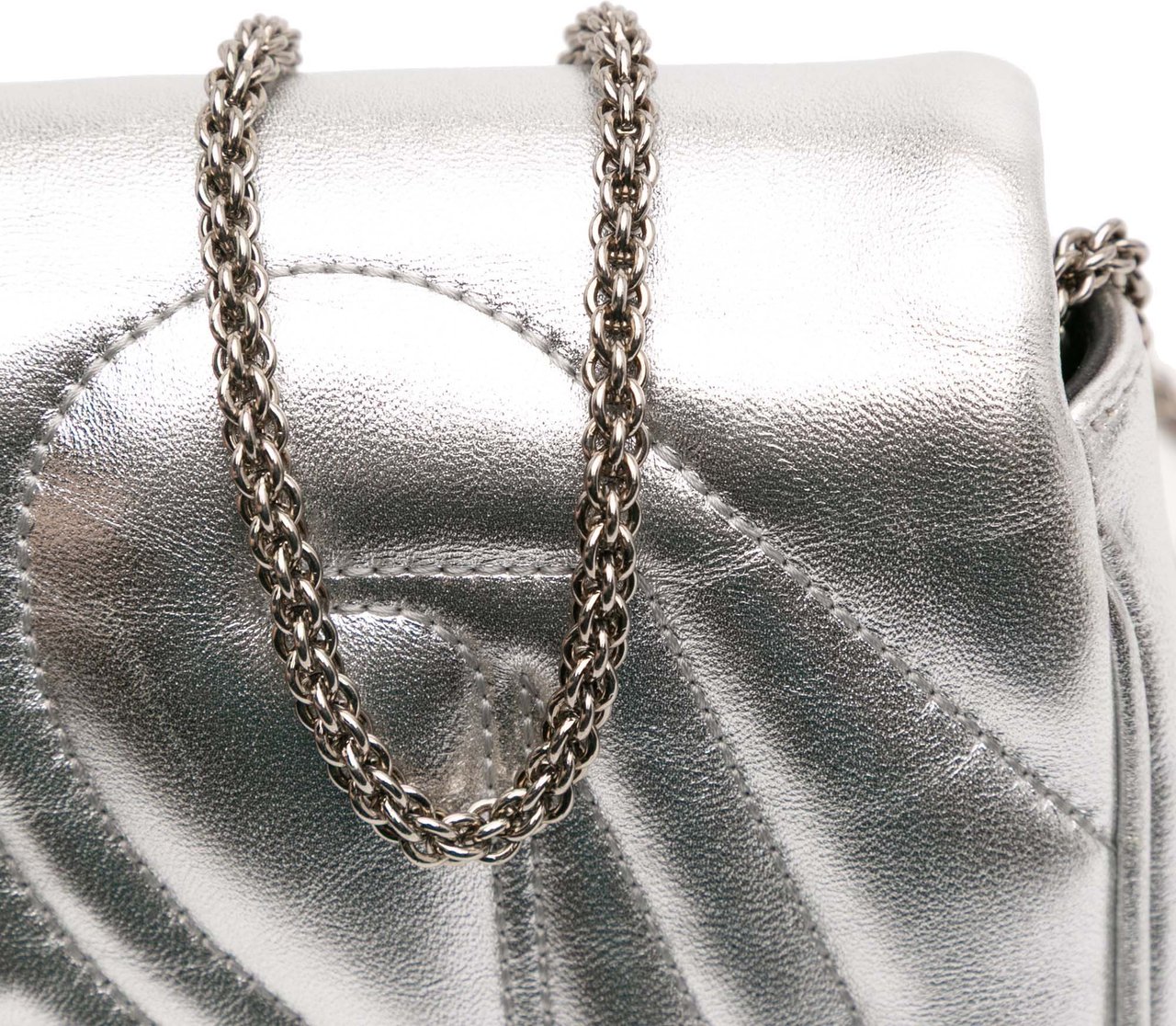 Alexander McQueen Mini Lambskin The Seal Chain Crossbody Zilver