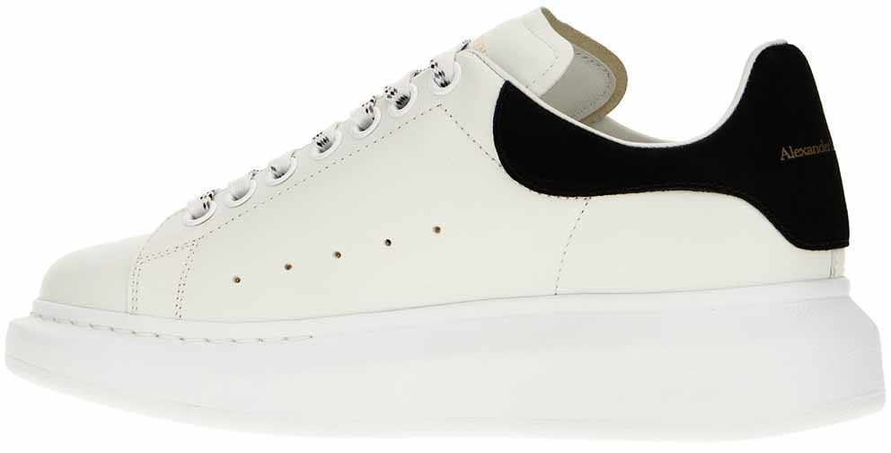 Alexander McQueen Alexander McQueen White leather sneakers with black suede heel Wit
