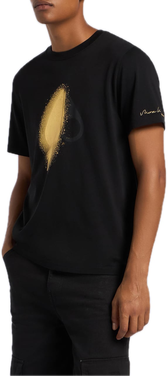 Moose Knuckles Augustine Tee Black/Gold Zwart