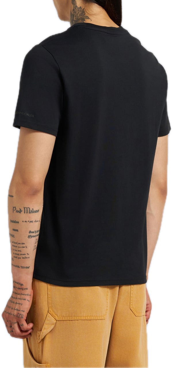 Moose Knuckles Crescent Tee Black/Gold Zwart