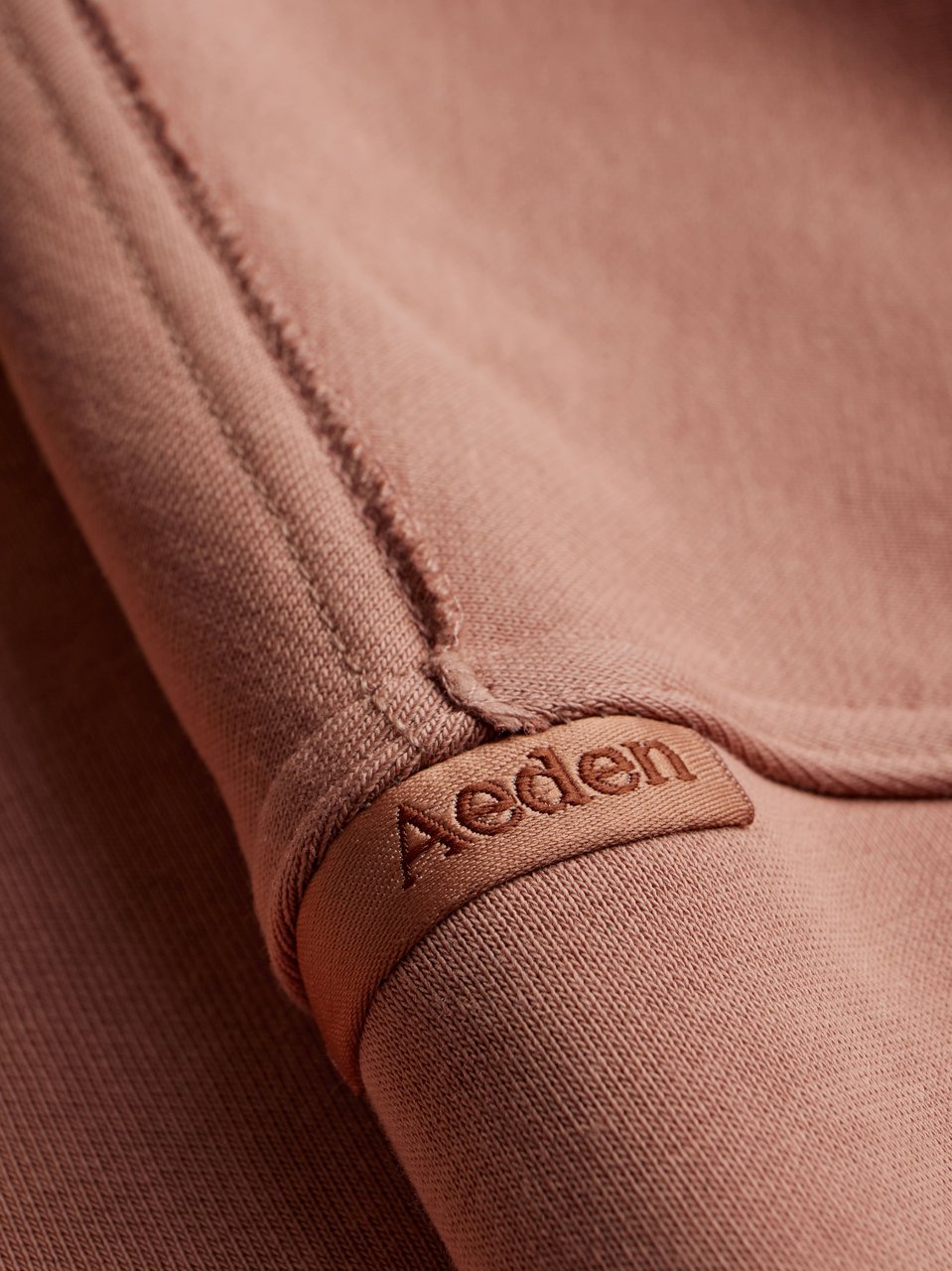Aeden Solan sweater Mocha Mousse Divers