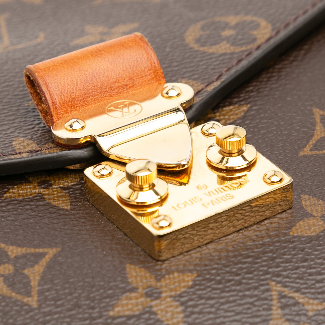 Louis Vuitton Monogram Pochette Metis Bruin