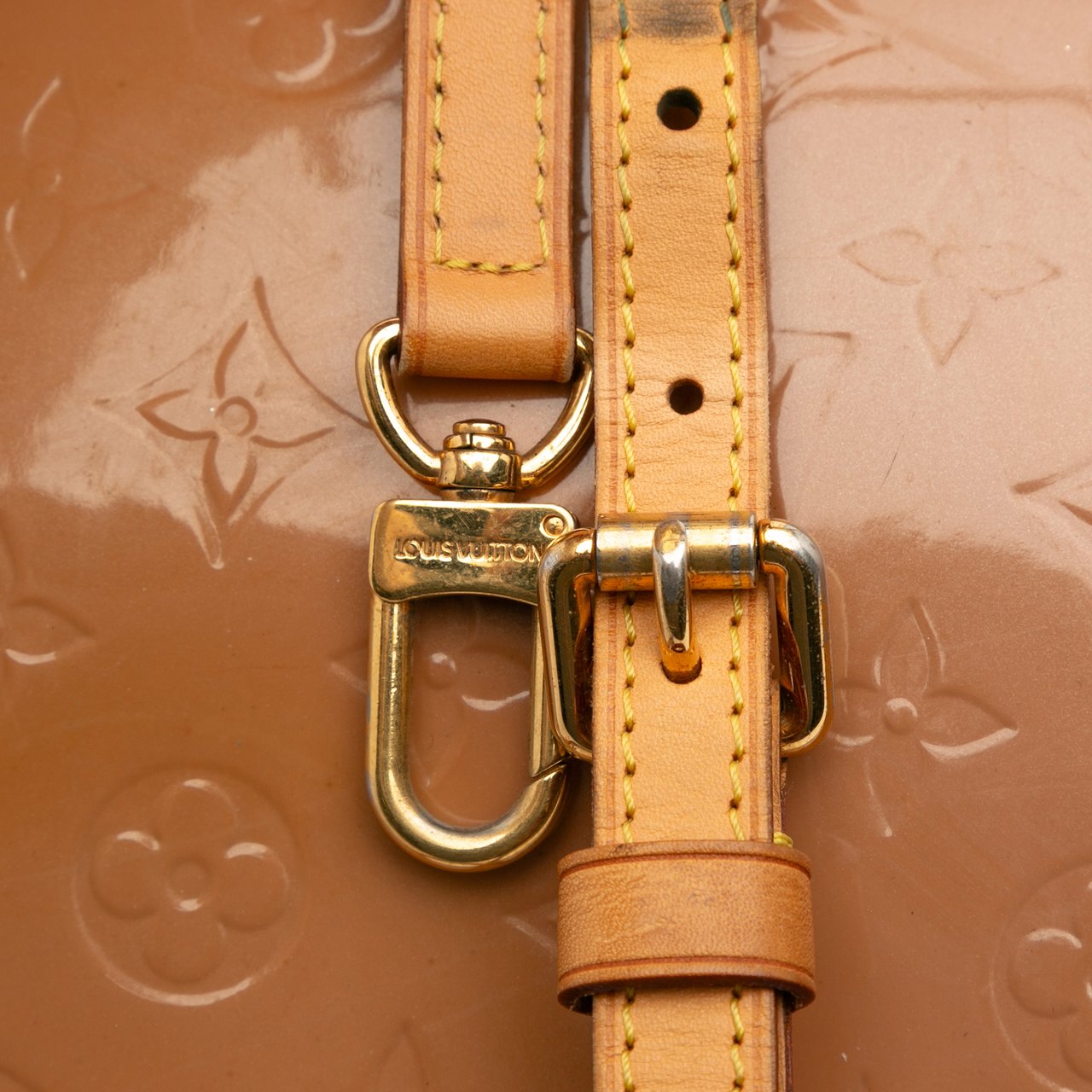 Louis Vuitton Monogram Vernis Brea MM Bruin
