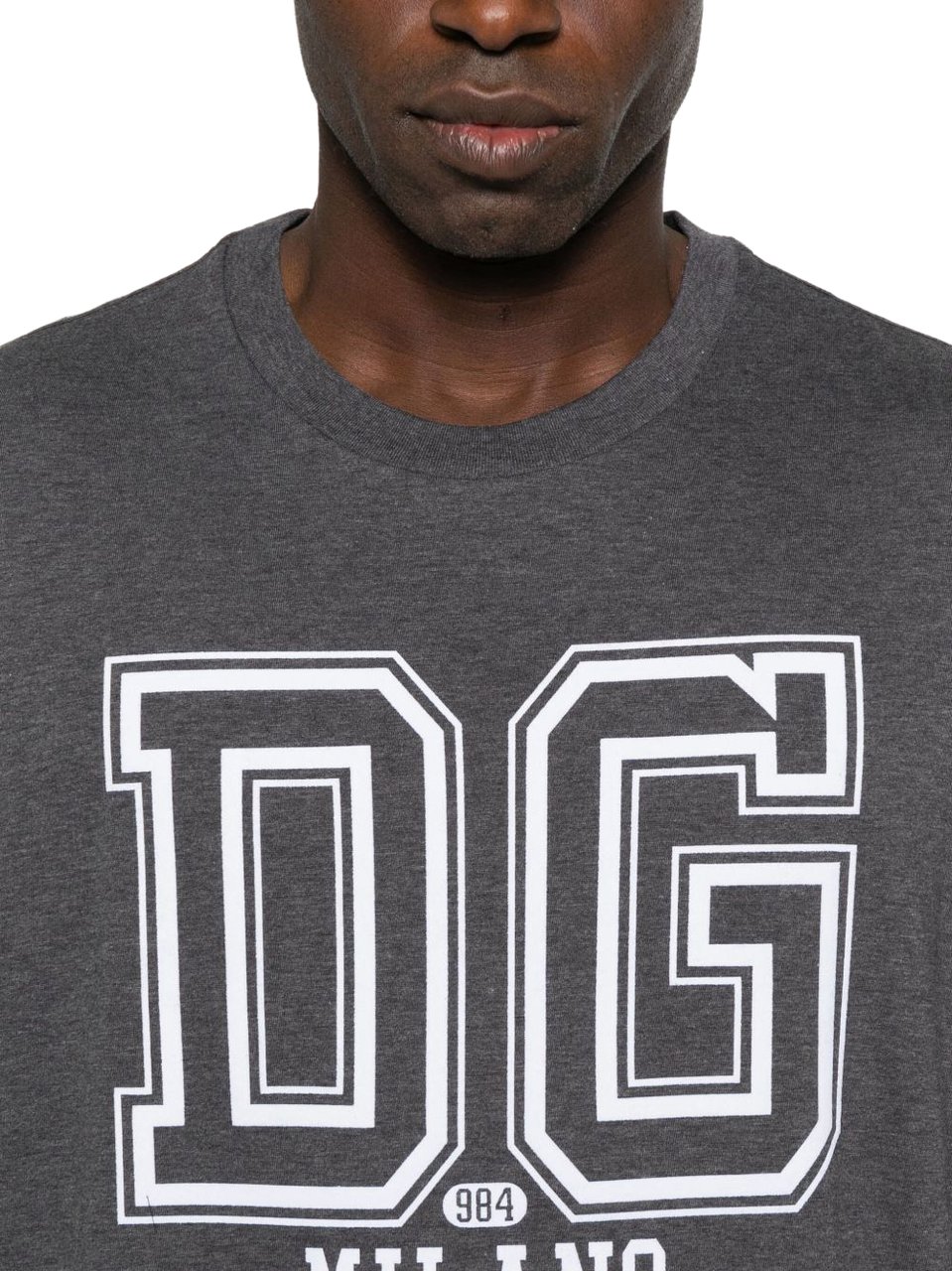 Dolce & Gabbana Dolce & Gabbana T-Shirt con Stampa DG Milano Grijs