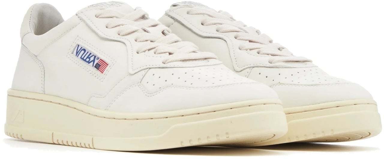 Autry AUTRY MEDALIST LOW SNEAKERS Wit