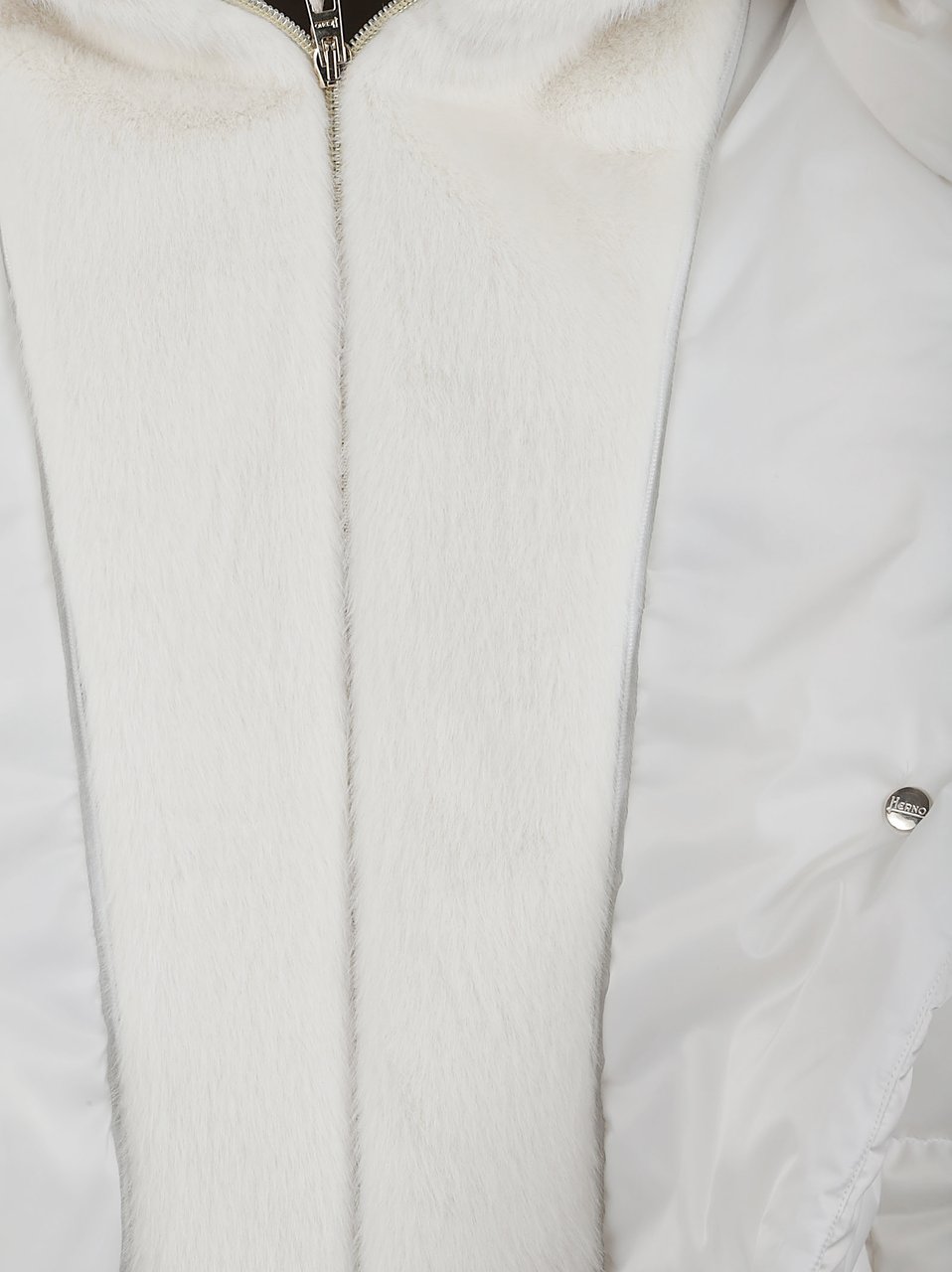 Herno a shape in satin with faux fur bib Wit