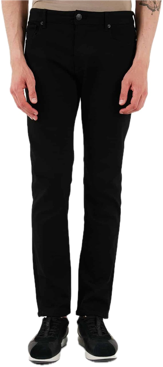 Emporio Armani J06 Plain Black Zwart