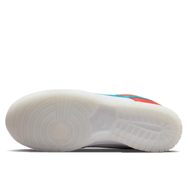 Nike Nike Dunk Low QS LeBron James Fruity Pebbles Blauw