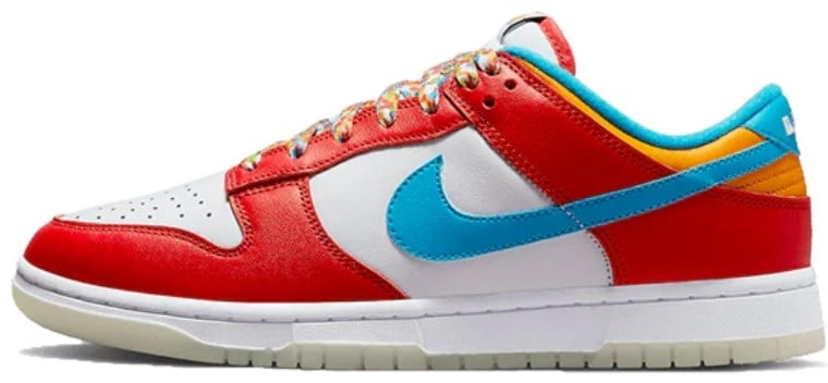 Nike Nike Dunk Low QS LeBron James Fruity Pebbles Blauw