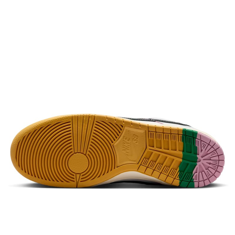 Nike Nike SB Dunk Low CSEF Wit