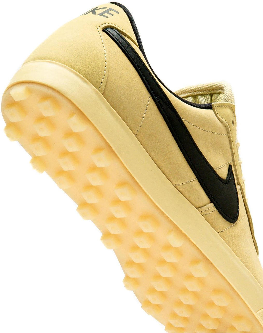 Nike Nike Astro Grabber QS Soft Yellow Black Geel