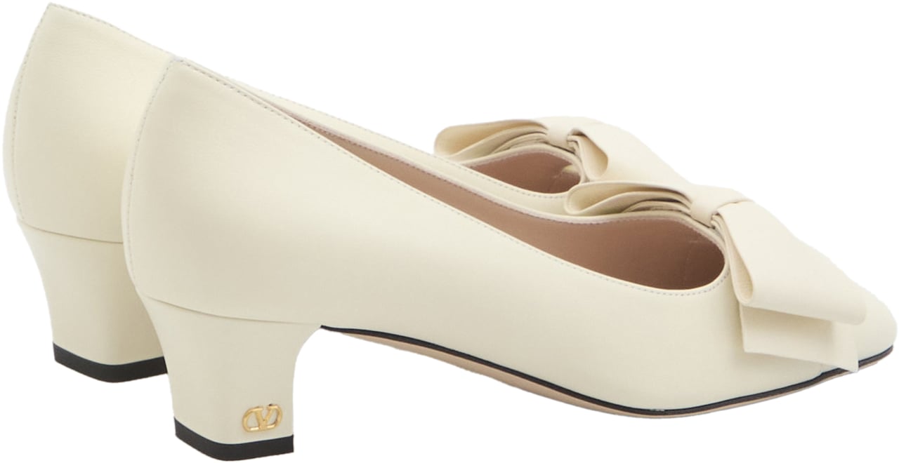 Valentino Garavani Bowow pumps Wit