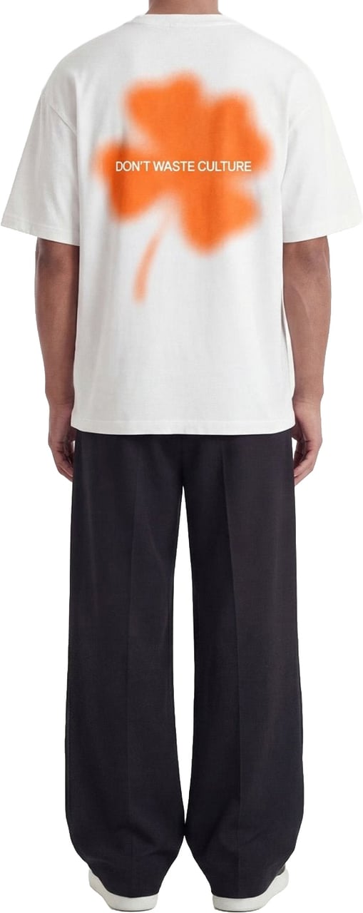 Don't Waste Culture Kaorisa T-shirt Orange Wit