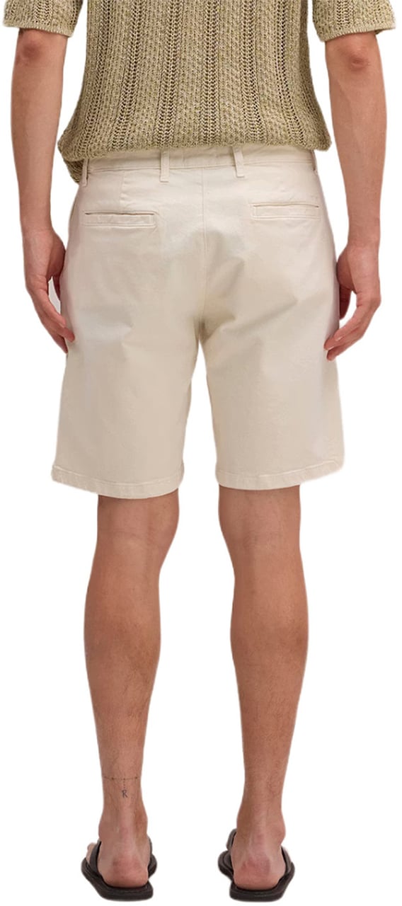 NN07 Korte broek Aden 1923 ecru Neutraal