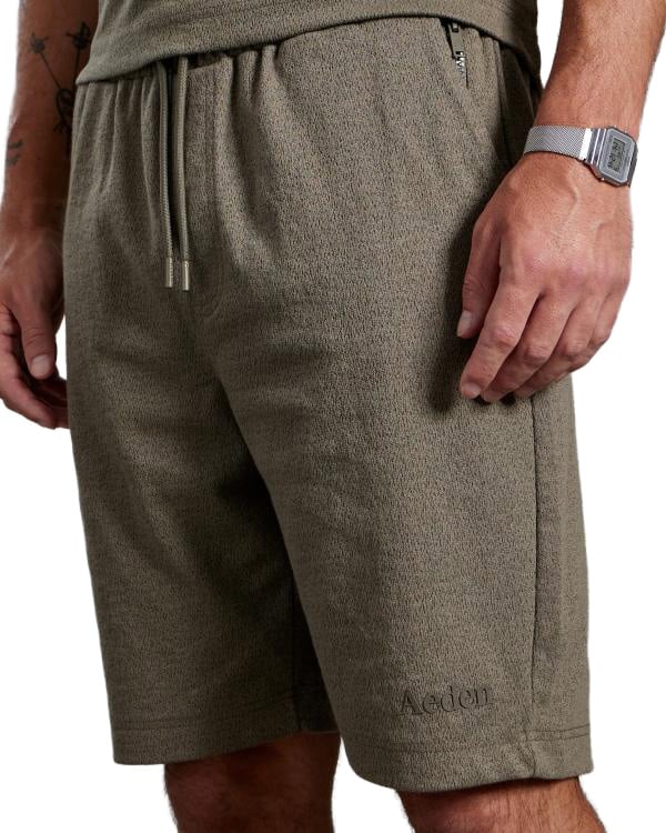 Aeden Gugo Shorts Vetiver Groen