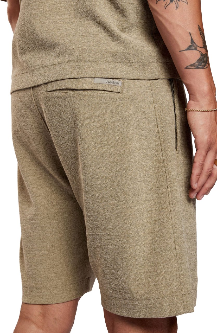 Aeden Momo Shorts Vetiver Groen