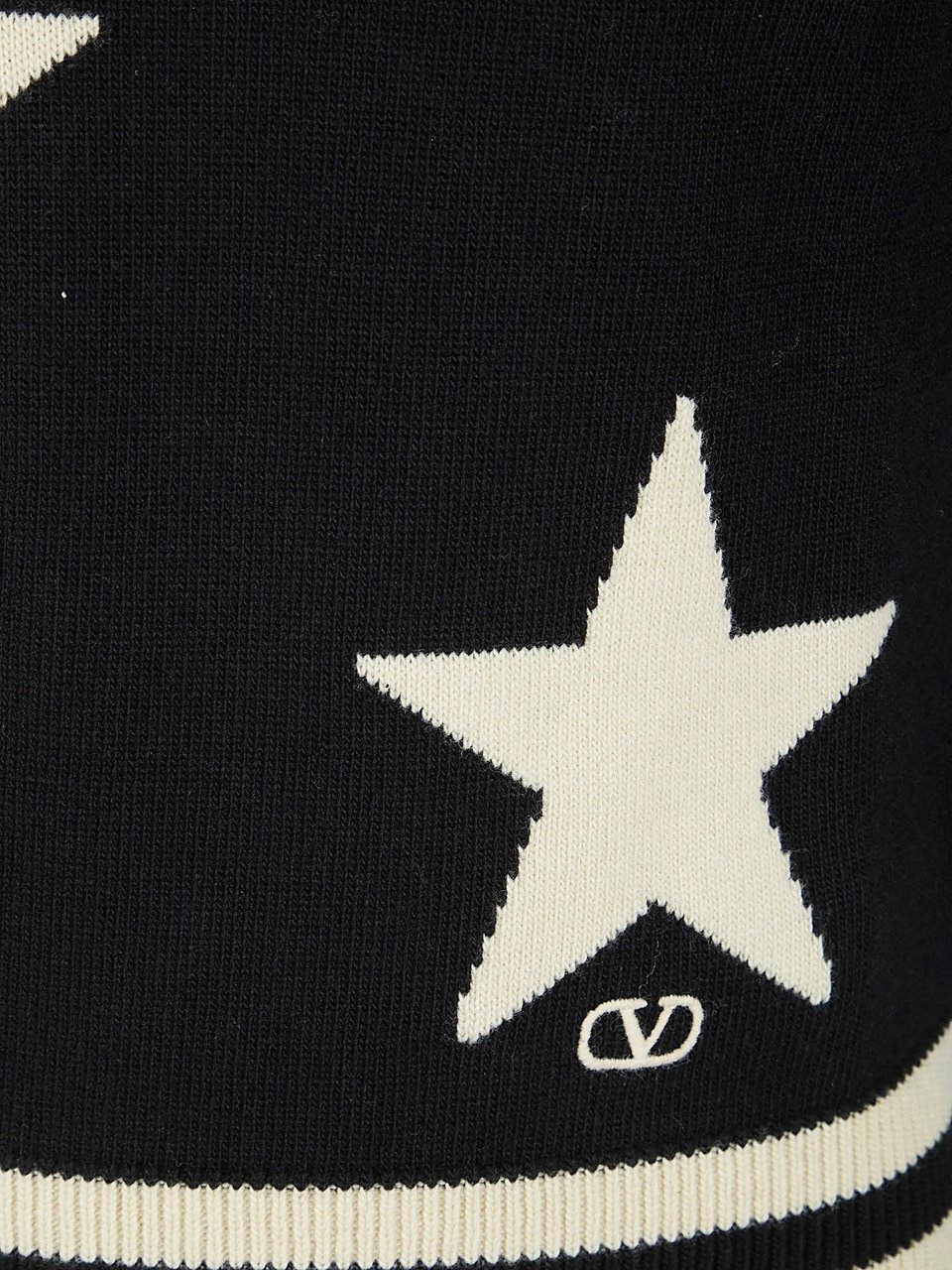 Valentino Black Star Motif Crewneck Sweater Zwart