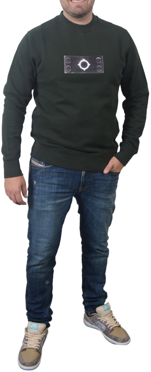 Ma.Strum Ma.Strum Trompe Loeil Crew Neck Badge Sweat Groen