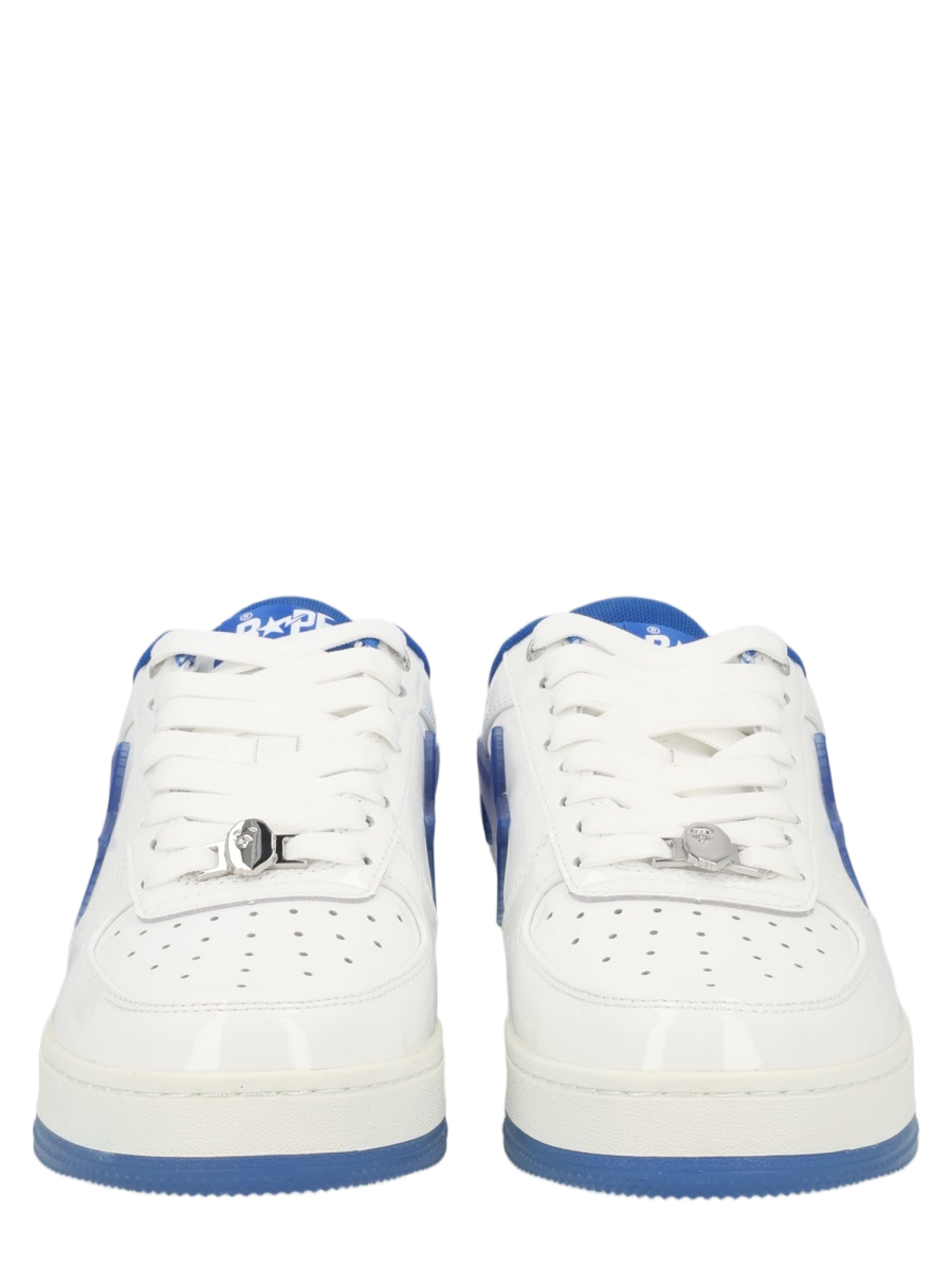 A BATHING APE Low-Top Leather Sneakers with Vibrant Accents Wit