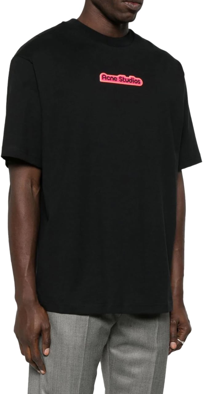Acne Studios Acne Studios T-shirt - Black Zwart