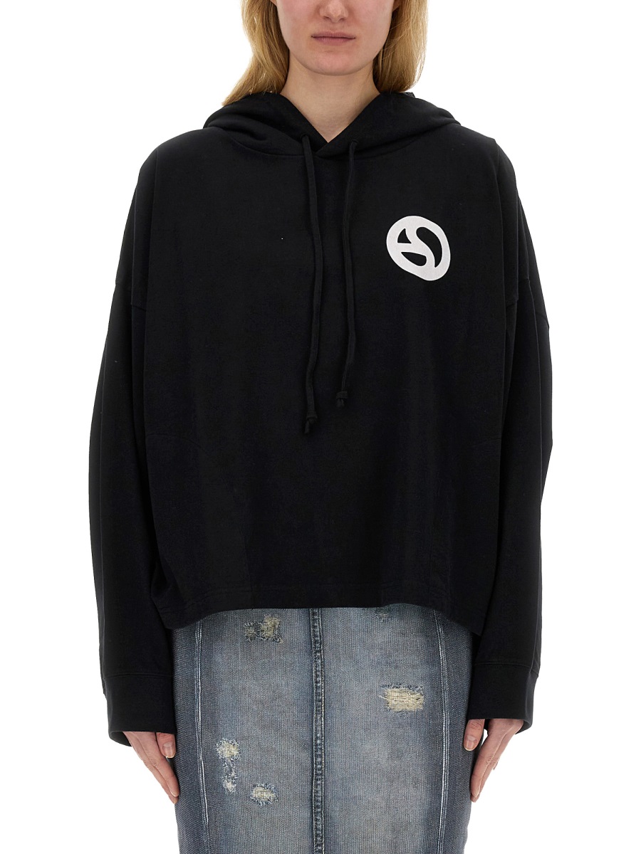 Acne Studios Cropped Boxy Hoodie With Drawstring And Graphic Accent Zwart