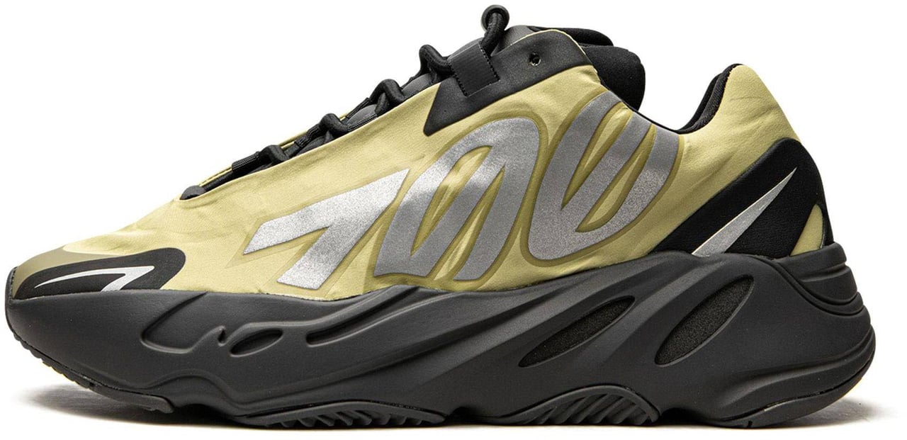 Adidas Adidas Yeezy 700 MNVN Resin Zwart