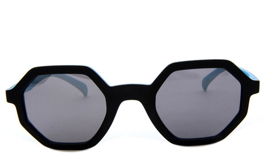 Adidas Black Plastic Sunglasses Zwart