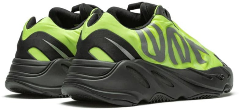 Adidas Yeezy 700 MNVN Phosphor Zwart
