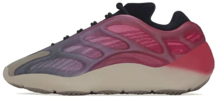 Adidas Adidas Yeezy 700 V3 Fade Carbon Rood