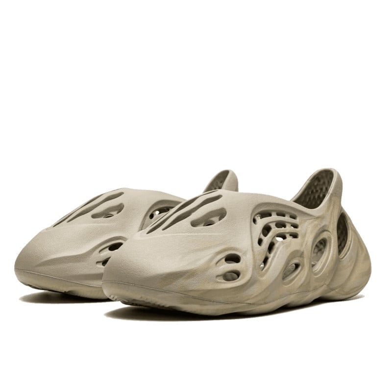 Adidas Yeezy Foam RNNR Stone Sage Bruin