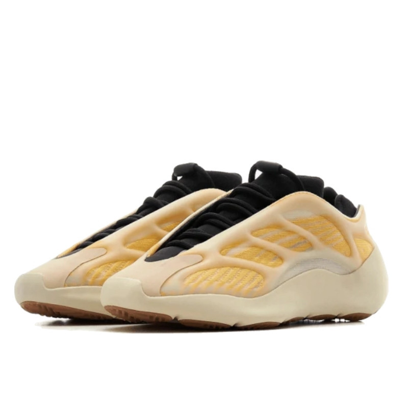 Adidas Yeezy 700 V3 Mono Safflower Geel