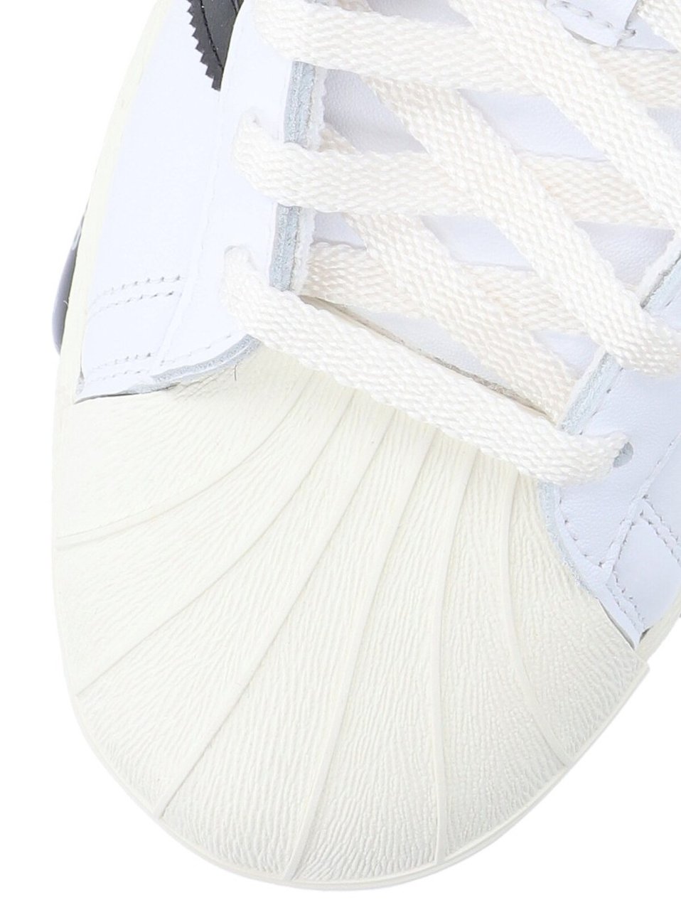 Adidas White "Superstar 82" Roller Skates Wit