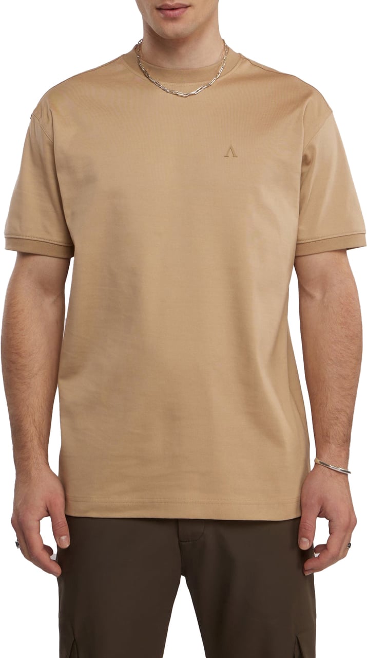 Aeden Lorenzo Tee Sand Beige