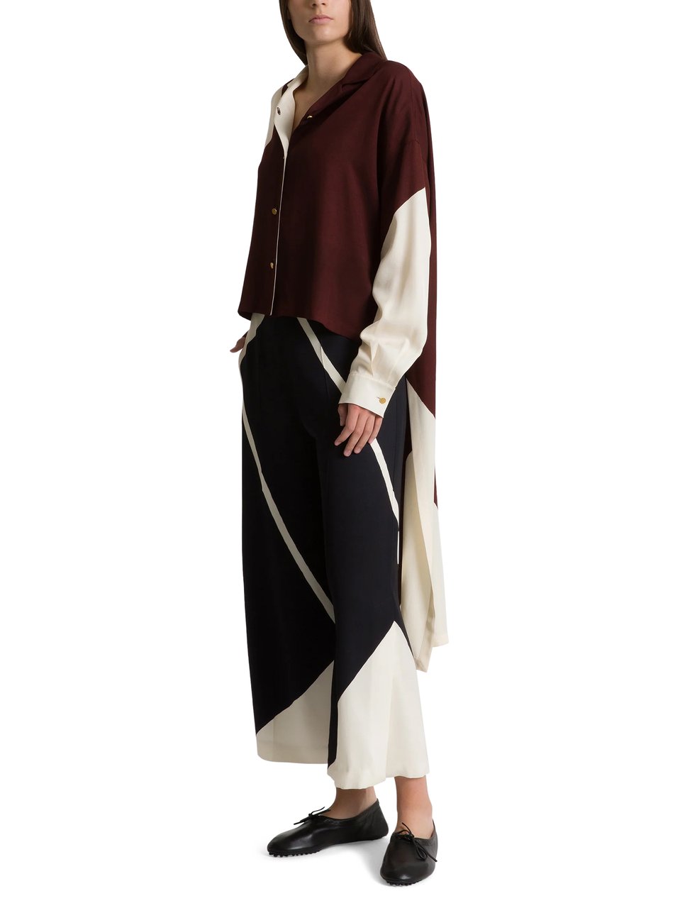 Alberta Ferretti Oversized Asymmetrical Shirt with Bold Geometric Pattern Zwart