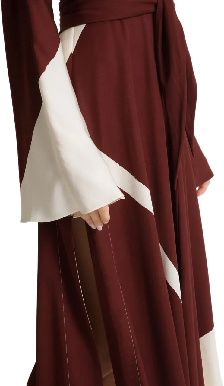 Alberta Ferretti Flowing Midi Dress with Deep V-Neckline and Color-Block Design Zwart