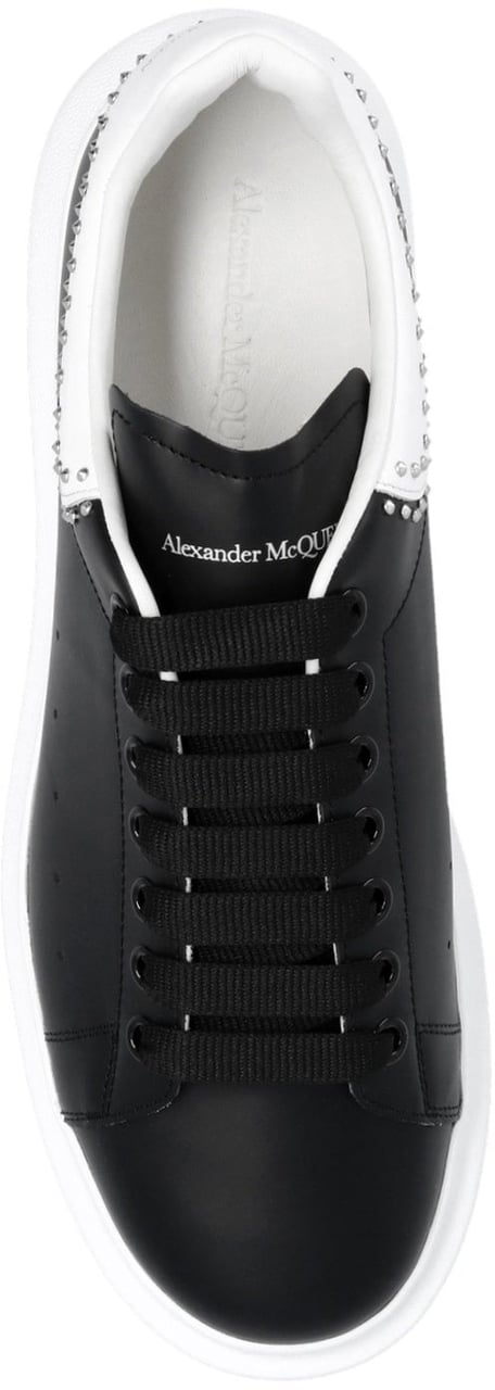 Alexander McQueen Alexander McQueen Studded Oversized Sneakers Zwart