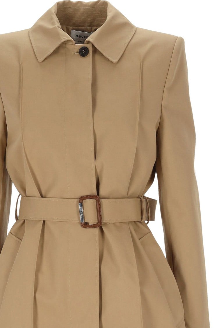 Alexander McQueen Tailored Beige Coat With High Collar Neutraal