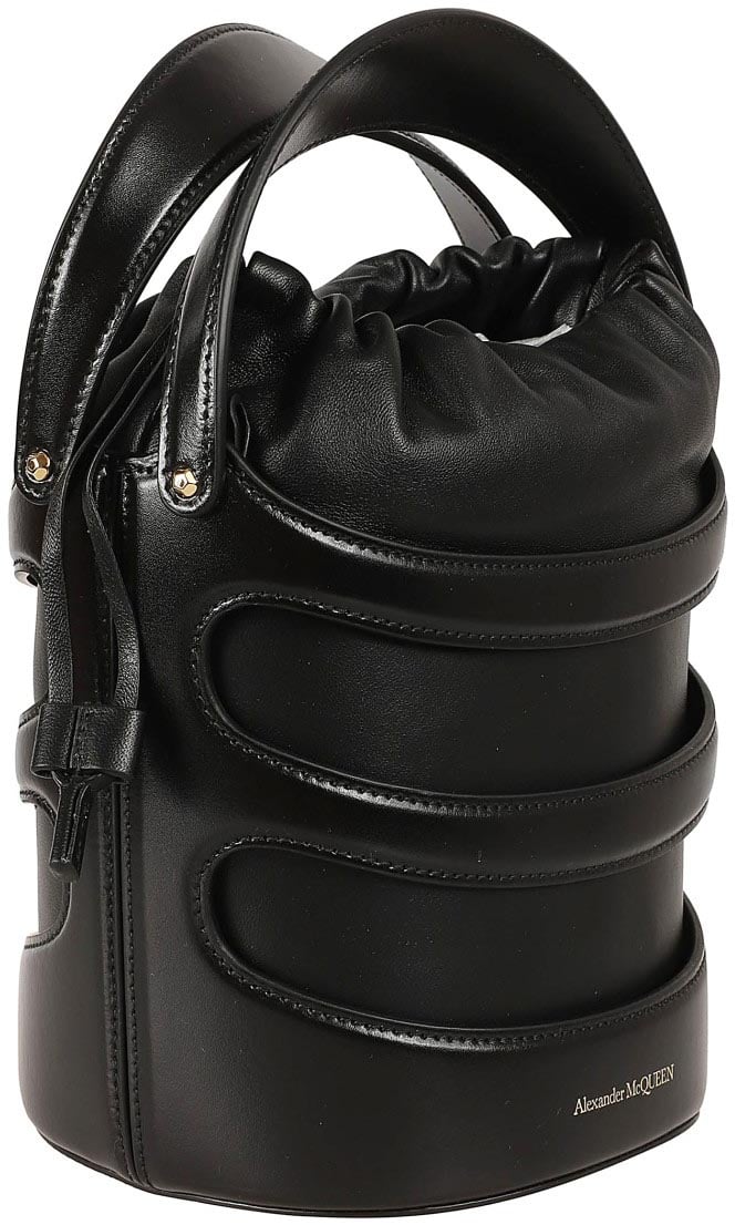 Alexander McQueen Structured Black Leather Bag With Drawstring Closure Zwart
